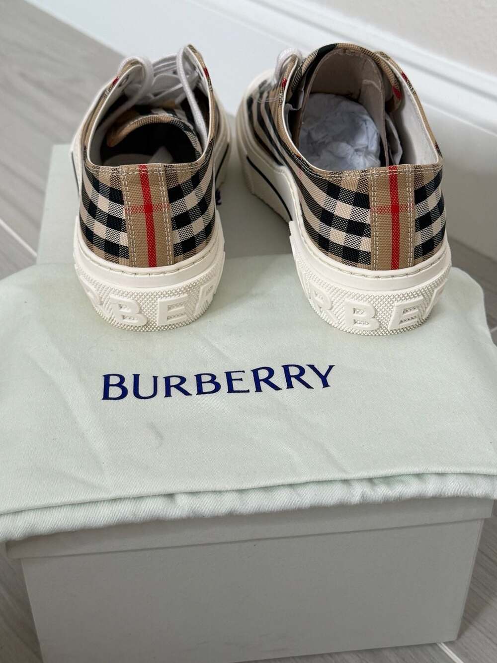 Authentic Burberry Archive Beige Vintage Check Sneakers US 8 EU 38.5 BoxDustBag - Picture 4 of 10